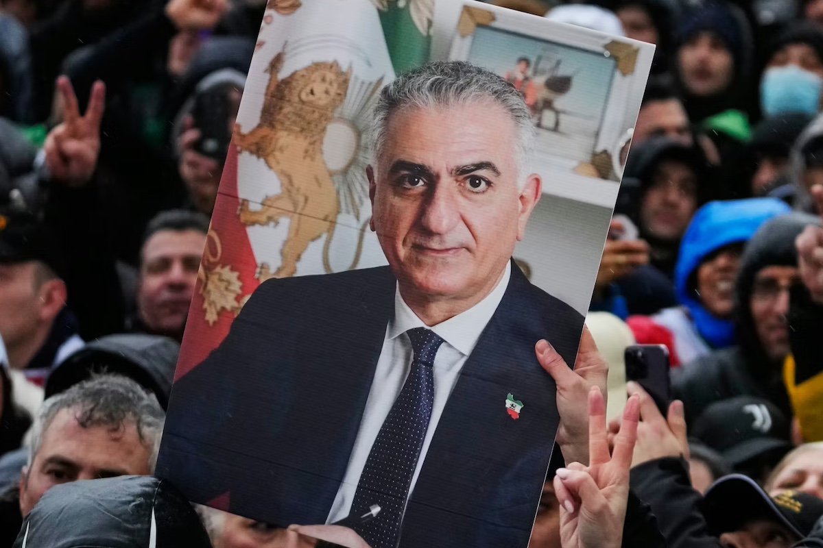 The crown prince waiting for Iran’s Islamic Republic to fall