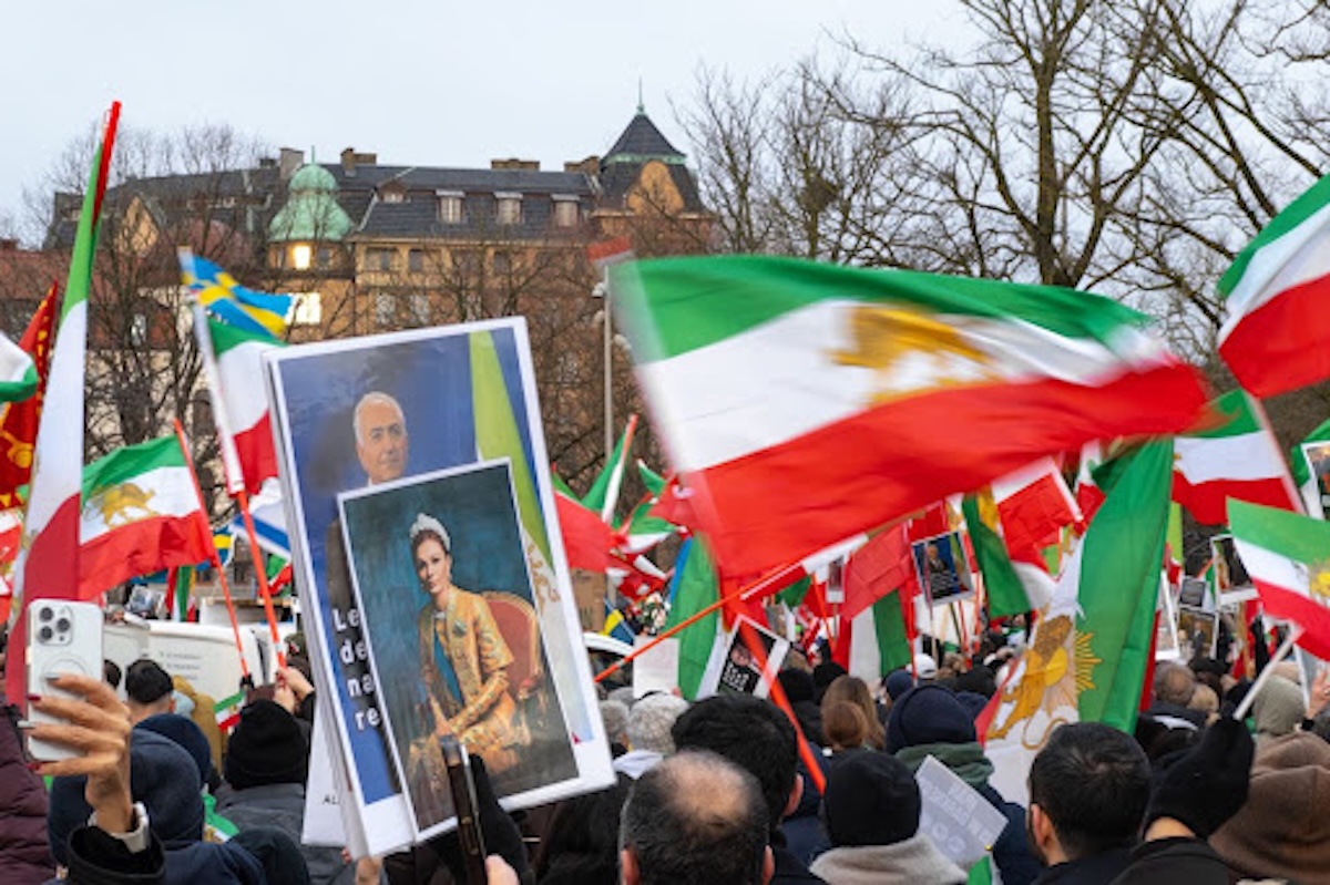 Loud expats unrepresentative of opinion back in Iran, other lands