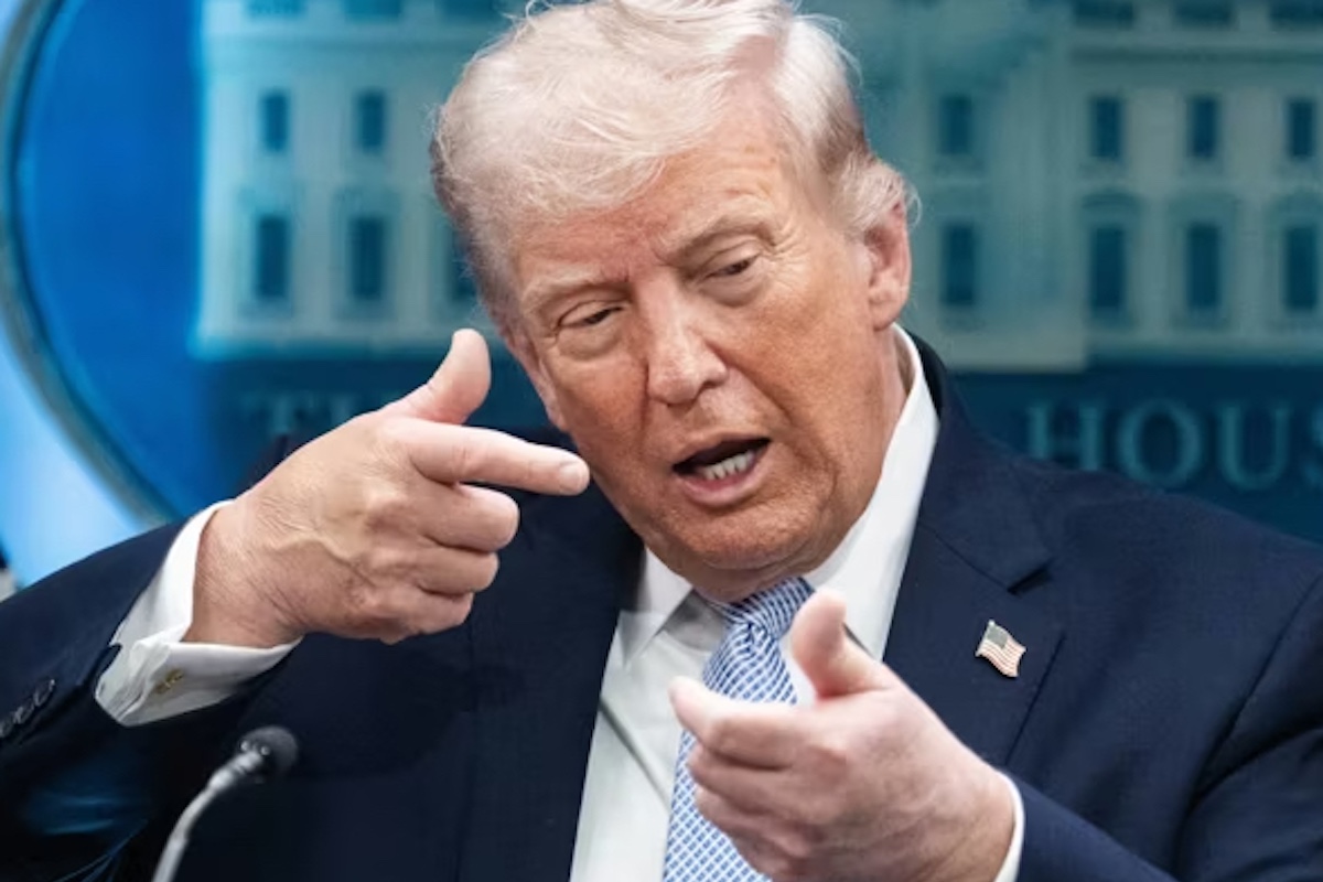 Trump Hentikan Proyek Pengawalan Kapal di Hormuz — Risiko Minyak dan Rupiah Mengemuka