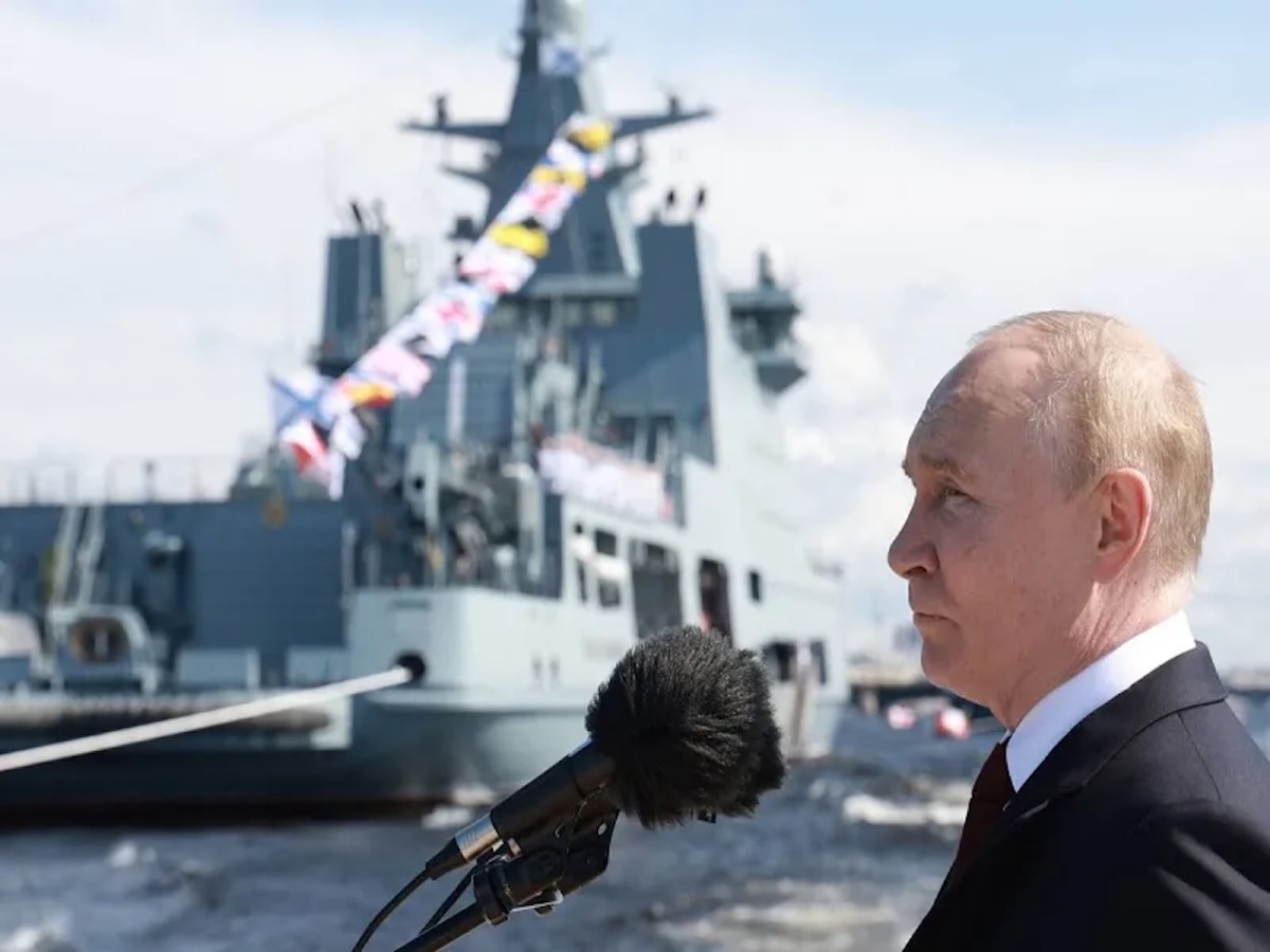 Russia’s navy deterred Estonia from boarding its ‘shadow fleet’