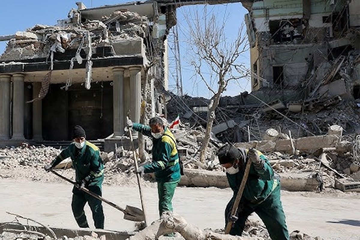 Strait of Hormuz Ceasefire Amid Middle East Strike: How Emerging Powers Like China and Russia Are Reshaping the Global Order