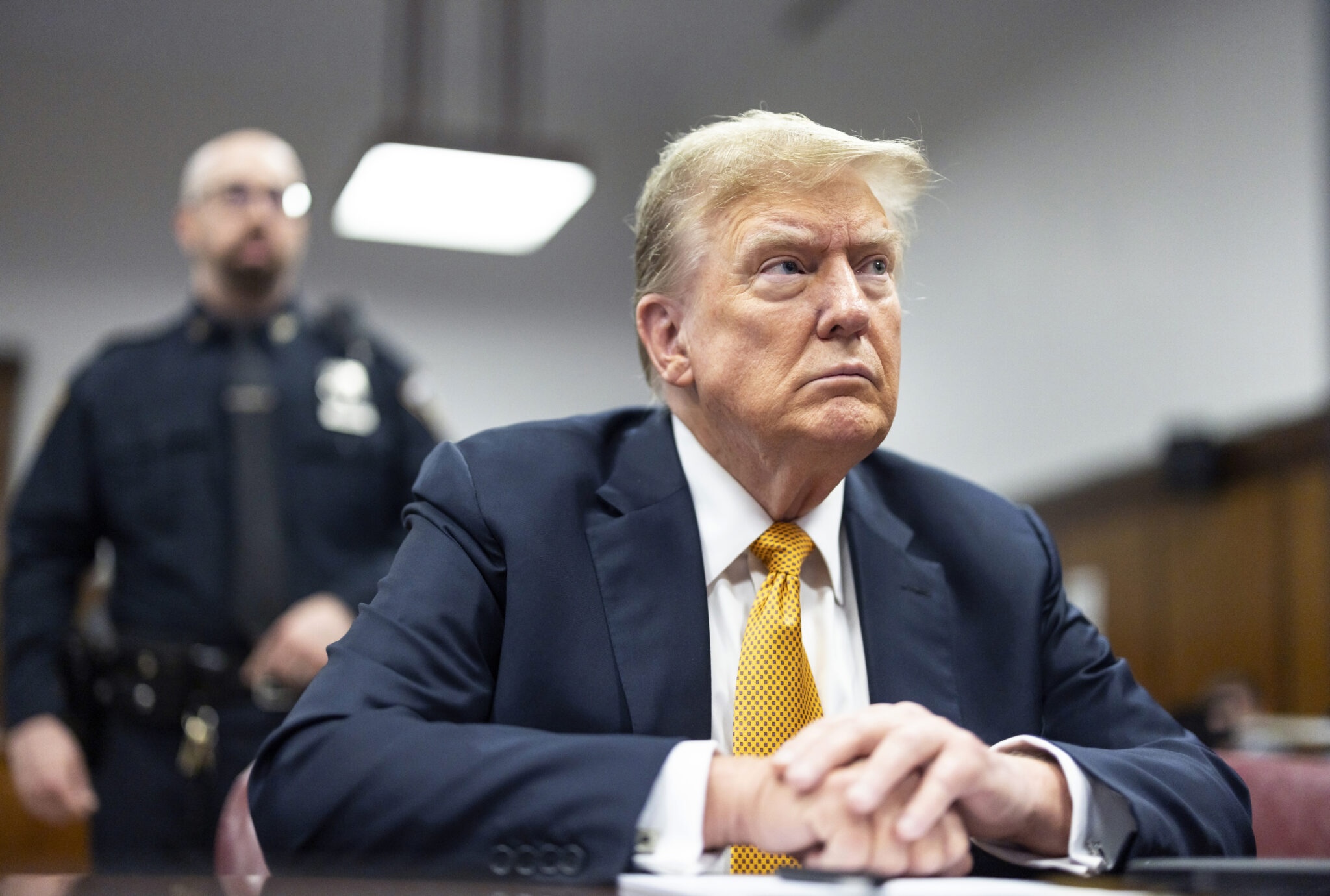 Trump Tuntut Dana $1,7 M untuk Sekutu dari Dana Pajak — Risiko Institusional AS Meningkat