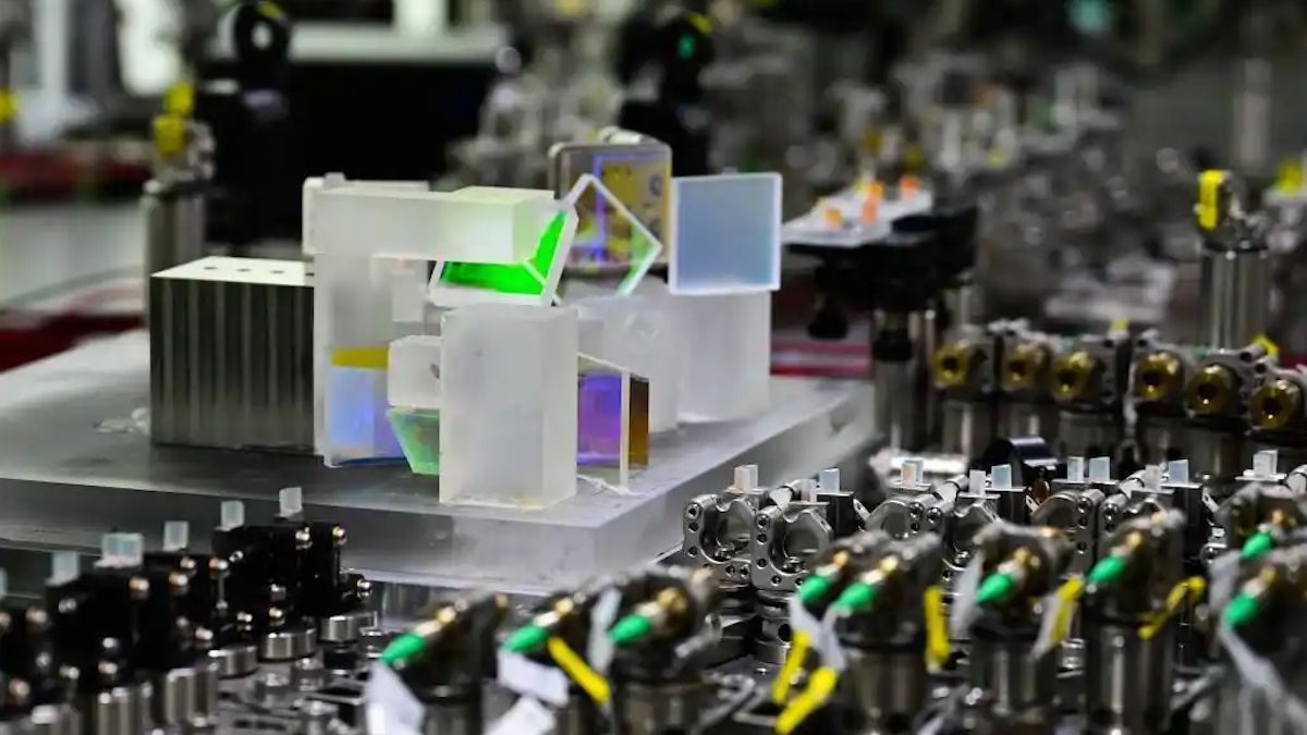 AS Gelontorkan $2 Miliar untuk Quantum, Saham China Melonjak 20%
