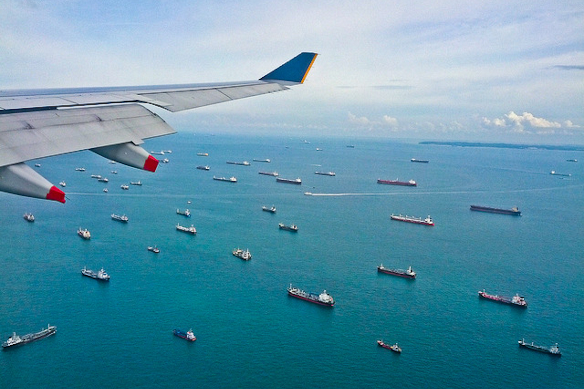 Kapal Iran Bobol Blokade Hormuz via Lombok — Tekanan Geopolitik ke Prabowo Menguat