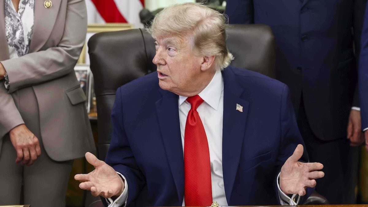 Trump Batalkan Serangan ke Iran — Harga Minyak Rentan, APBN Tertekan