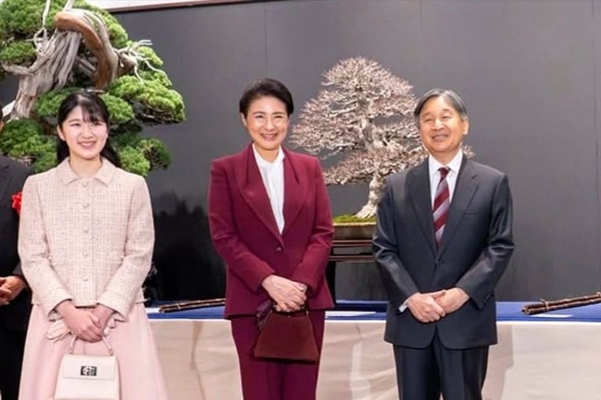 Japan Imperial Household law to permit adoption from cadet branch