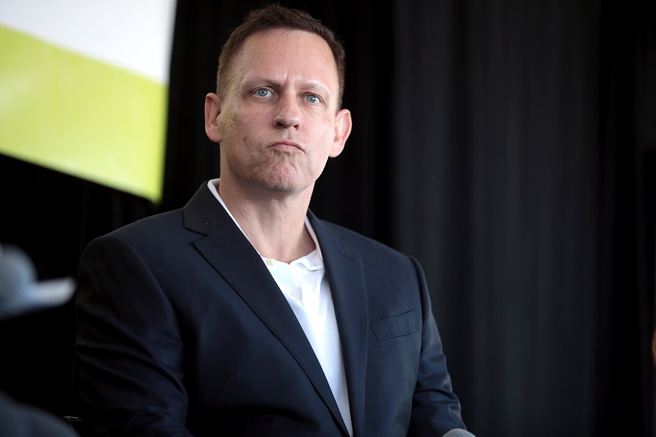 Peter Thiel Tuding Paus sebagai Agen CCP karena Kritik AI — Sinyal Ketegangan Regulasi Teknologi Global