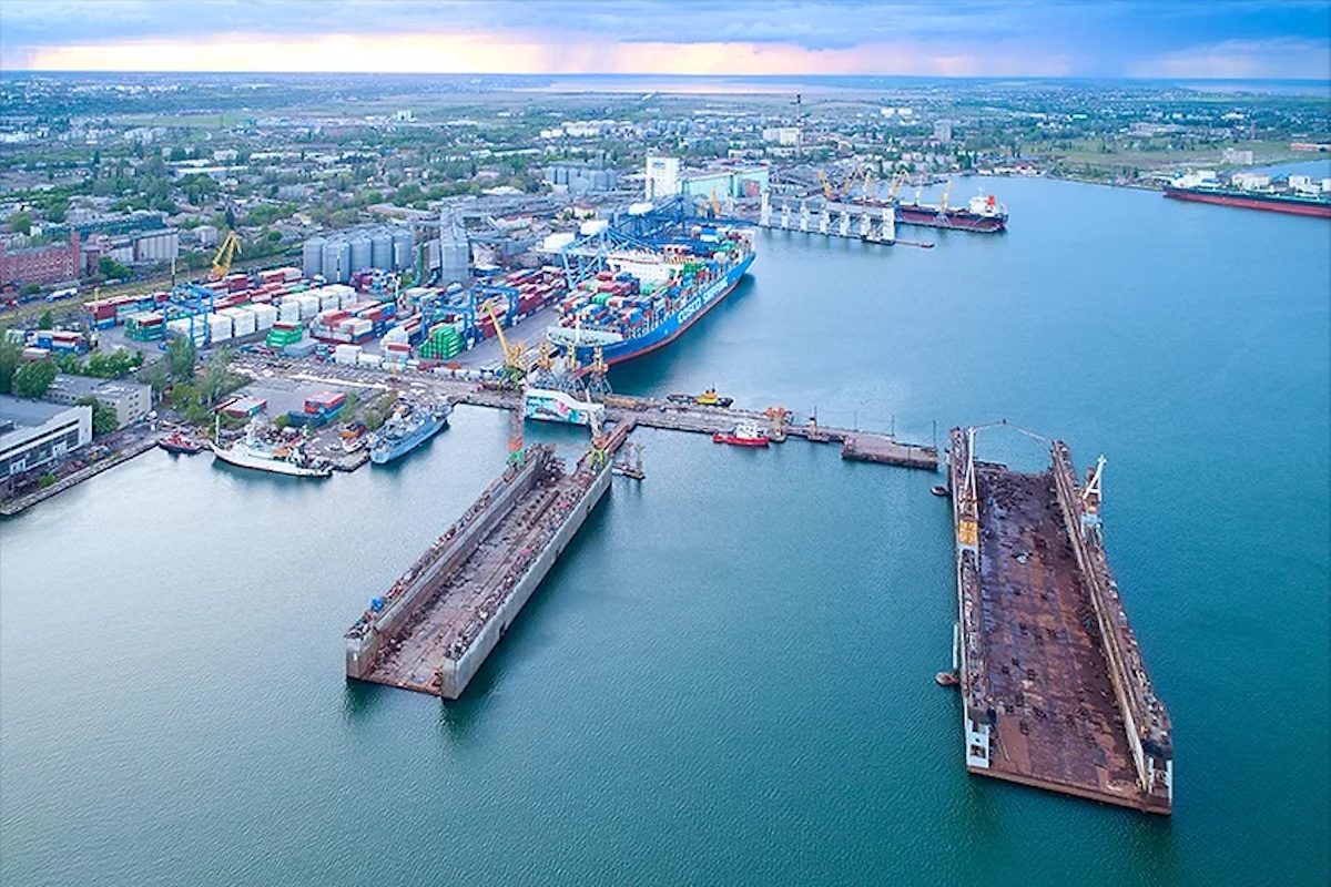 Not only Russian but also Ukrainian shipping getting hit